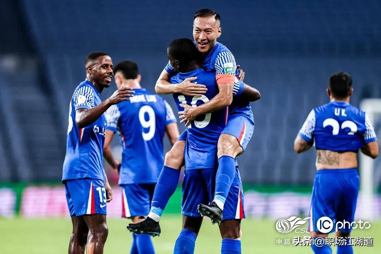 上海申花逆袭成功，突破困境缔造传奇的简单介绍