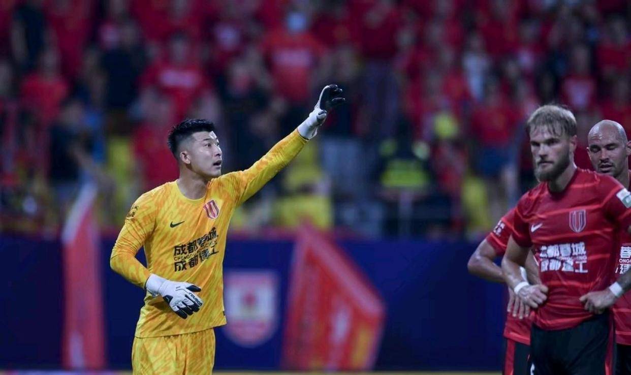 北京国安遭遇挑战，保持稳定表现