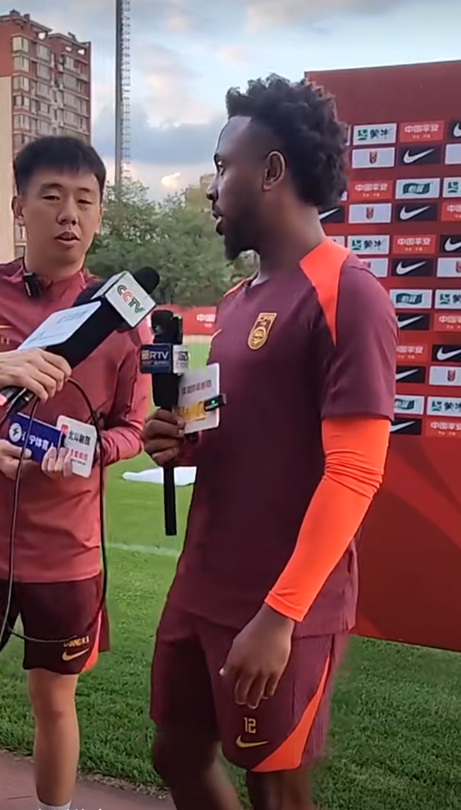 包含关键球员克服伤病，再次证明实力的词条