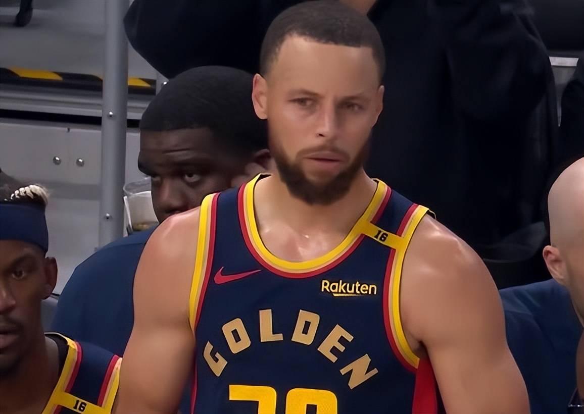 包含勇士队外线得分化解关键对攻的词条