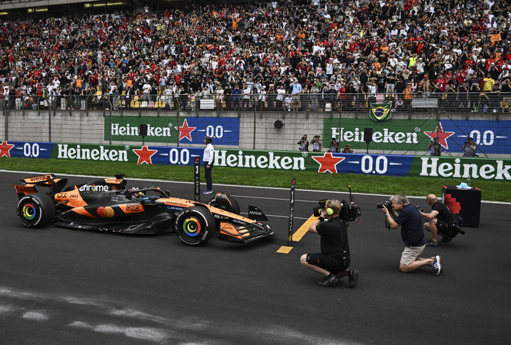 索伯车队绝杀迈凯伦，皮亚斯特里状态火热的简单介绍