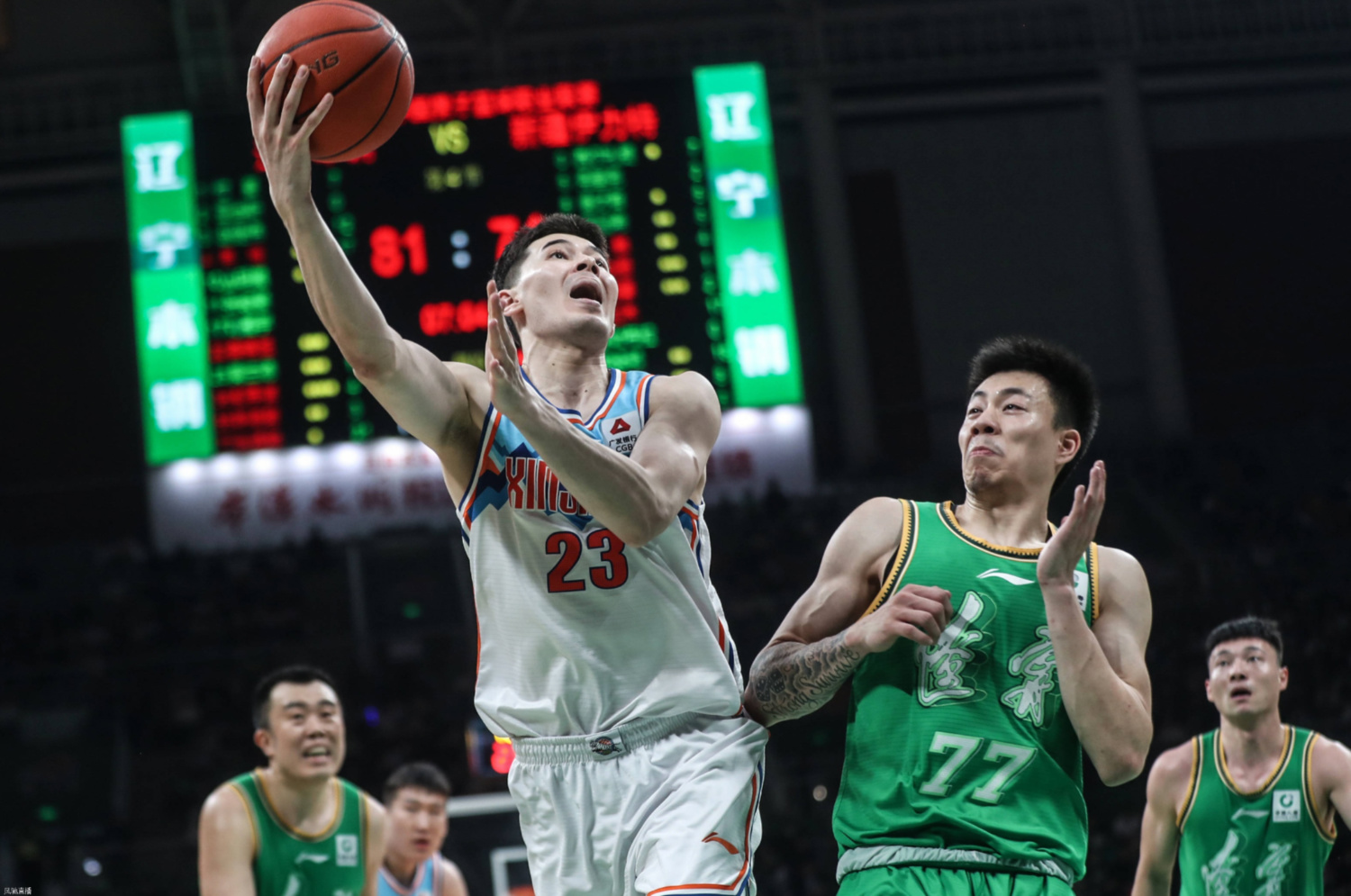 青藏高原球队新援表现抢眼，实力倍增