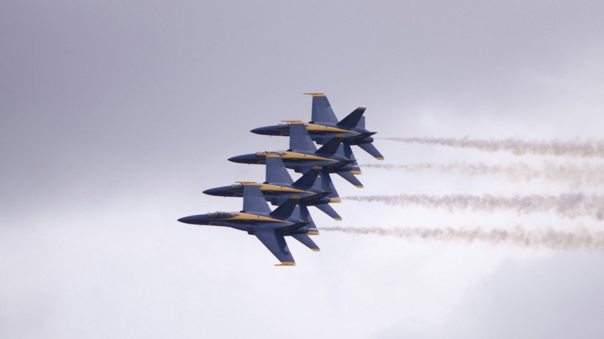 从撕裂之城到救赎之地,锡安主宰赛场,爵士团队篮球碾碎深圳队挑战