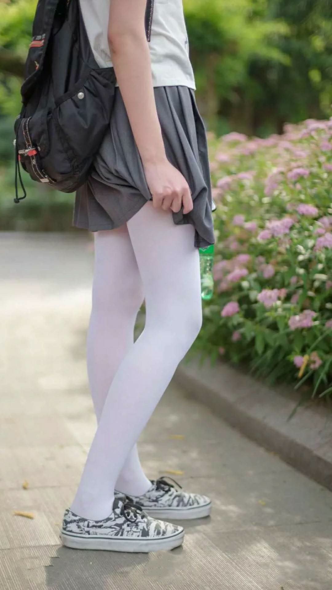 极速篮球,当莫兰特在F1街道赛接管比赛,我们看见了骑士掌控太阳的节奏艺术